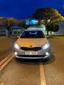 Kia Ceed 1.6Crdi 100kW NAVI - 1