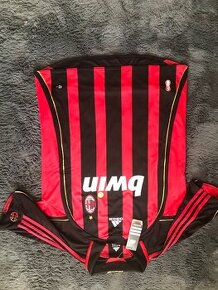 Dres AC Milan