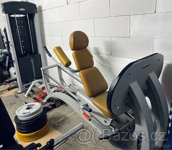 Leg Press Značky Panatta - Cihlové závaží až 200 kg.