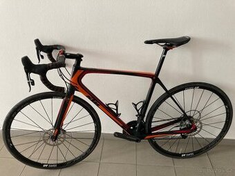 Prodám silničku KTM revelator sky carbon vel. 55(170-180cm) - 1