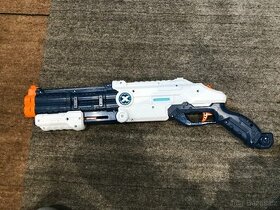 Nerf x-shot vigilante + x-shot max attack ZDARMA