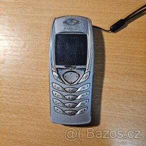 Nokia 6100 - 1