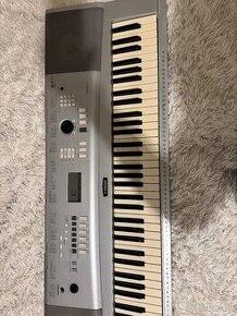 Yamaha dgx220 - 1