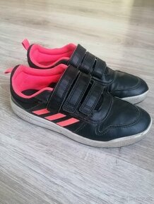 Tenisky Adidas vel.37 1/3