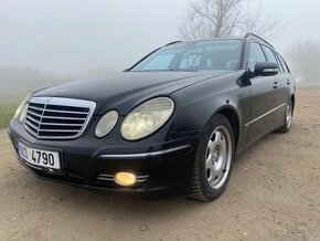 Mercedes Benz e200 w211