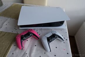 PlayStation 5 s mechanikou + 2 ovladače