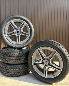 R19 GLA GLB Mercedes Bridgestone 235/50 R19 Zimní