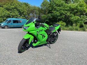 Kawasaki ninja 250r - 1