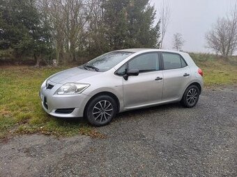 toyota auris 1,4 VVTi