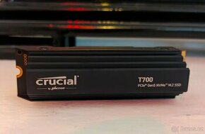 Crucial T700 4tb s chladičem