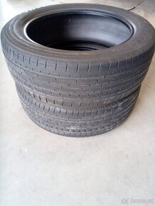 K prodeji 2 kusy letních pneu rozměr 225/55 R 19