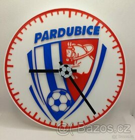 Prodám nové hodiny FK Pardubice