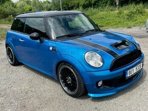 Mini Cooper S 1.6i 141kw, r.2007, historie, john works