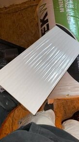 Prodám 2 balení (2m) obkladu 30x60 Arté Blanca wave