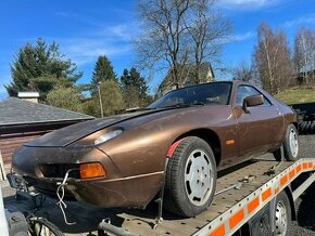 Porsche 928-S4