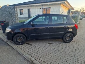 Škoda Fabia 2 1.4 benzin, 63KW nájezd 147K,  nová STK