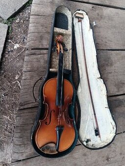 Staré housle 4/4 Stradivarius