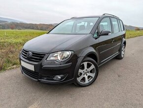 VW Touran Cross 1.4TSi 103kw, 152211km, nové rozvody, tažné