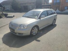 Toyota Avensis 2.2 130 kw 2006