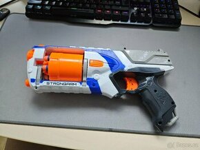 Nerf Elite Strongarm