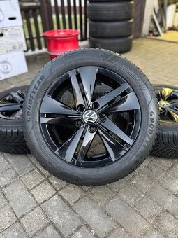 ORIGINÁL Alu Volkswagen Norfolk R16, 5x112 - TOP STAV, ZIMA