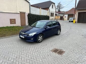 Hyundai I30 1.4i 2011 128 000km Nový ČR