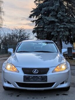 Lexus IS 220d - 1