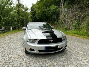 Ford Mustang 3.7 V6 r.v. 2011 + LPG cabrio - moc pěkný