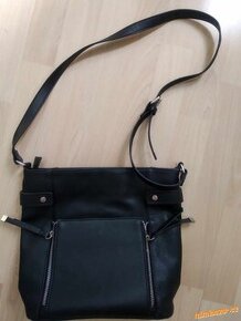 DÁMSKÁ ČERNÁ CROSSBODY KABELKA