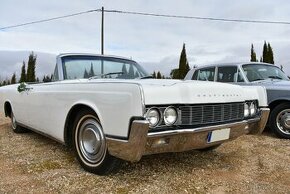 Ford Lincoln Continental V8