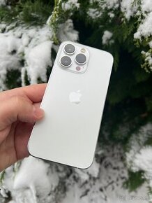 iPhone 13 PRO 256Gb v hezkém stavu, stříbrný - 1