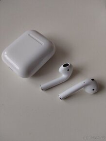 Apple AirPods 2