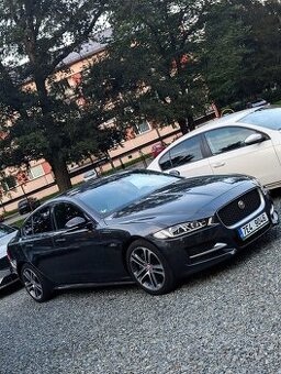 Jaguar XE, 2.0D 133kW Aut. R-Sport 64tis. najeto