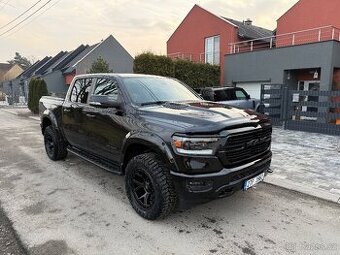 DODGE RAM LPG BLACK EDITION OFFROAD PAK.