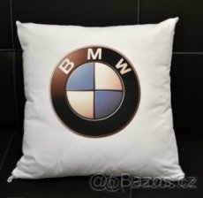 BMW nový polštářek s logem 40x40 cm