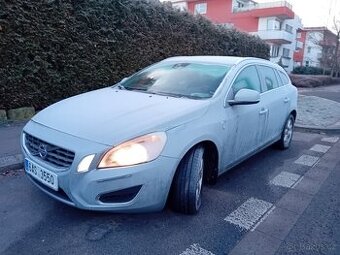 VOLVO V60 1.6 T3 OCEAN RACE 2012