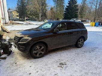 Ml 350 3.0. SUV 190 Kw bluetec 4matic hnědá metalíza