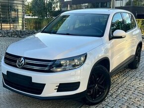 Volkswagen Tiguan 1.4TSI 118KW VÝHŘEV TAŽNÉ SENZORY SERVISKA