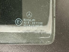 Skla Mercedes w124 kombi