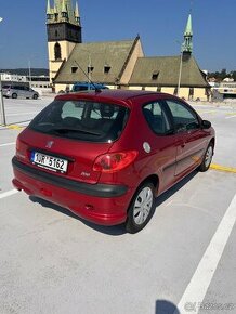 Peugeot 206 1.4i 55kw servisní knížka