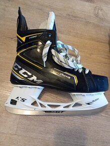 Hokejové brusle CCM Tacks 9380 sr