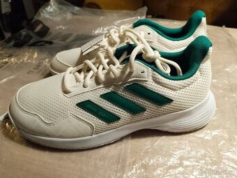 Botasky Adidas nenošené velikost 40