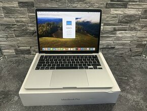 MacBook Pro 13 2022 M2 / 8GB / 256GB