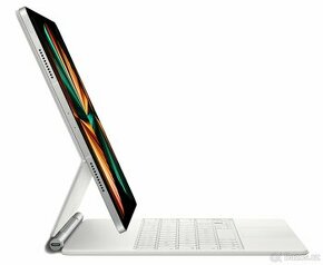 P/V iPad Pro 12.9" 256GB M2 Stříbrný + Klávesnice