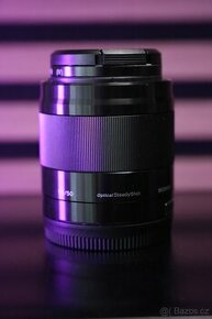 Sony E 50mm f/1.8 OSS