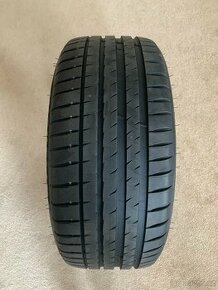 Michelin Pilot Sport 4 245/40 R19 98 Y ZP XL