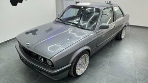 BMW E30 4.0 V8 210Kw