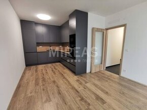 Praha 10 - Strašnice, pronájem bytu 2+kk/L 71 m2, okr. Praha