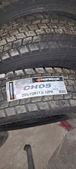 205/75 R 17,5 - 1