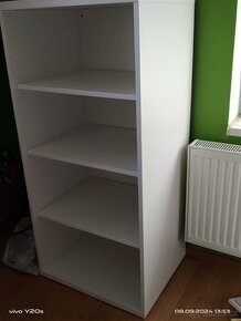 Bílá IKEA skříň - 1